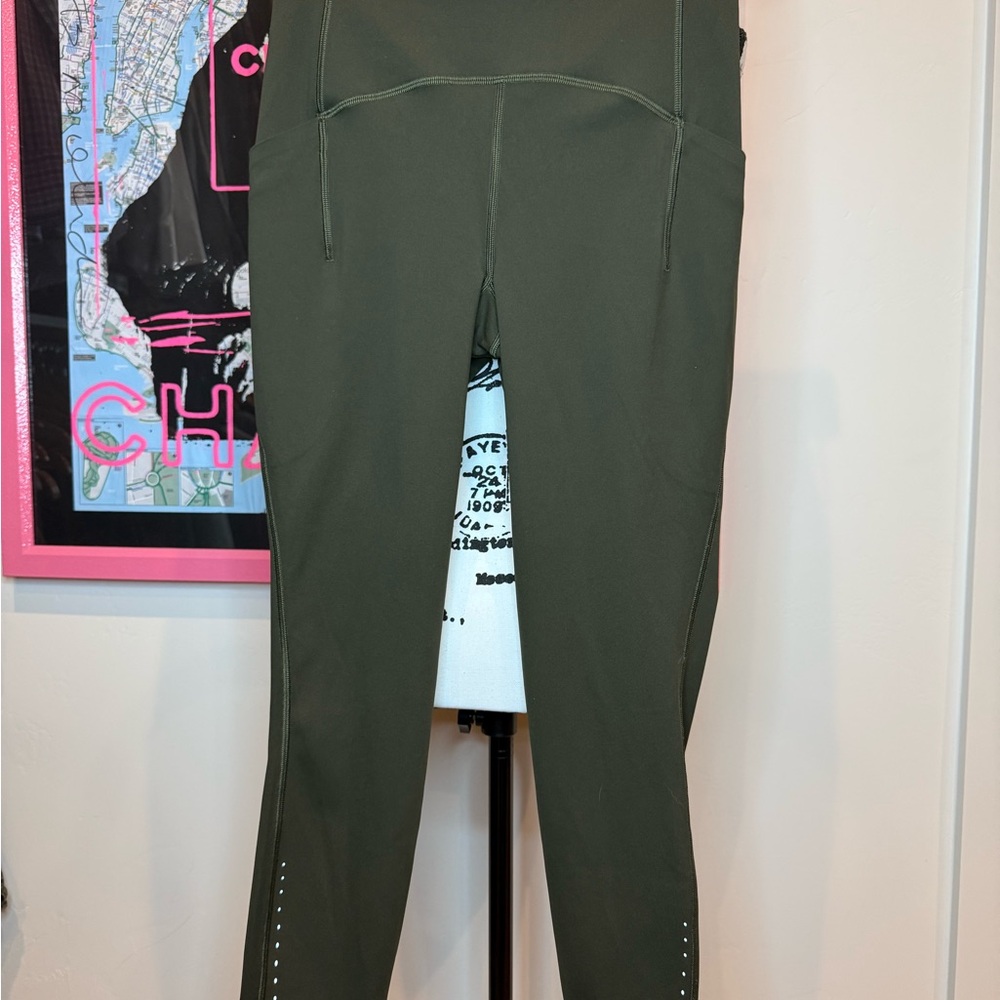 Lululemon Athletica Olive Green Leggings, side pockets and zip back pockets - Picture 6 of 16